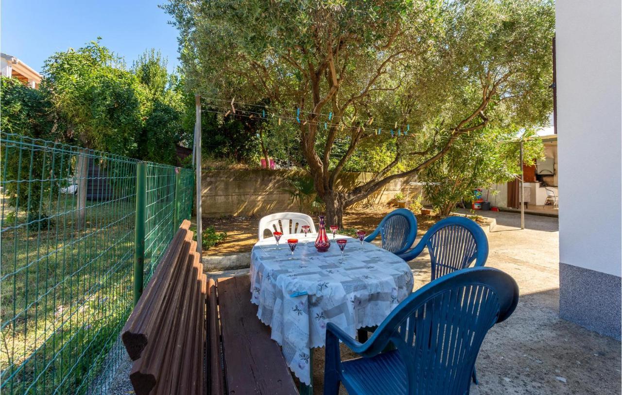 Nice Apartment In Jurandvor With Wifi Екстериор снимка