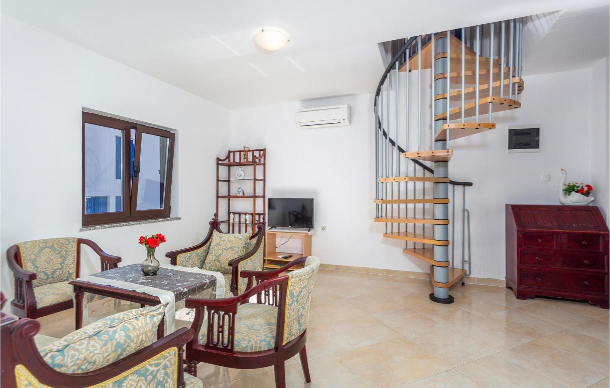 Nice Apartment In Jurandvor With Wifi Екстериор снимка